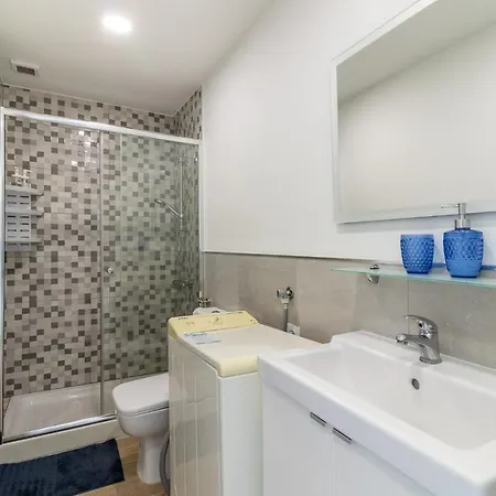 Flatguest Danubio + Sea View + Pool + Apartament *